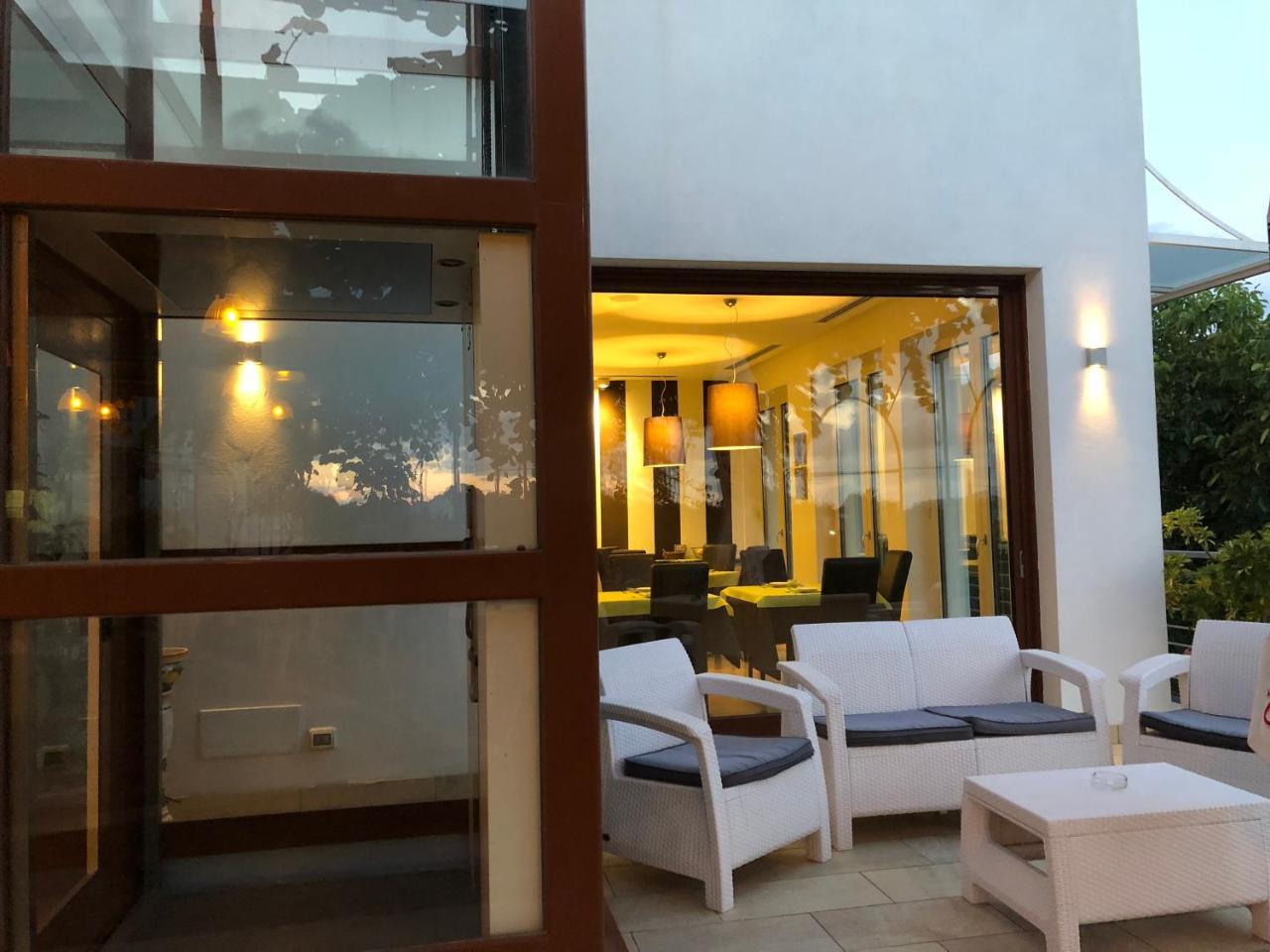 De Maria House Bed & Breakfast ซานตากาตา ซุย ดูเอกอลฟี ภายนอก รูปภาพ